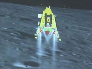 Индийская организация космических исследований (ISRO) планирует осуществить миссию "Чандраян-4" по доставке образцов грунта с Луны.