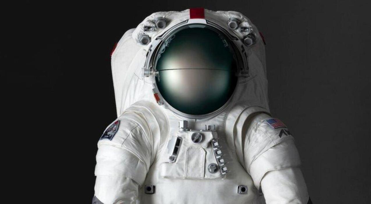 Лунный скафандр от Axiom Space готовят к испытаниям: NASA требует проверки уже в 2027 году