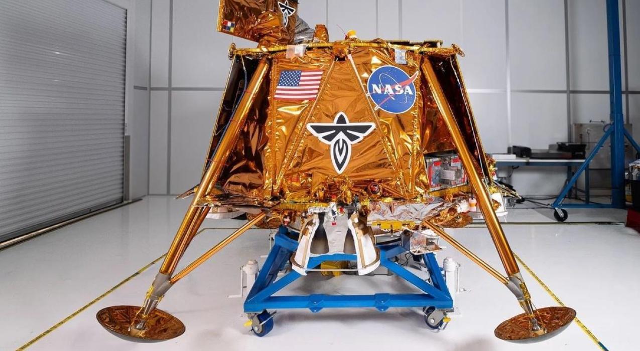 Лунный посадочный модуль Blue Ghost прибыл на мыс Канаверал для подготовки к январьскому полету