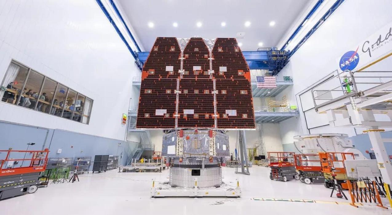 Он «подарит Земле новый атлас Вселенной»: NASA показало полностью собранный телескоп Nancy Grace Roman