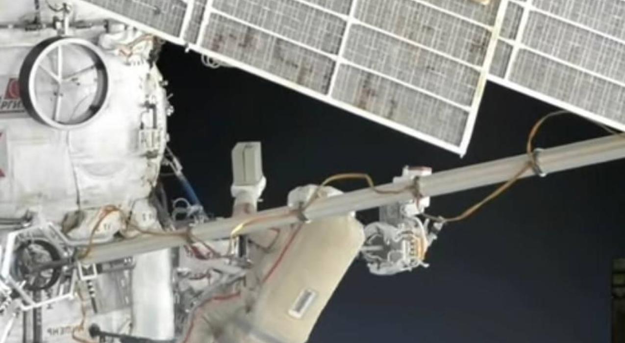 На МКС выполнили эксперимент «Перспектива-КМ» по разворачиванию космических конструкций
