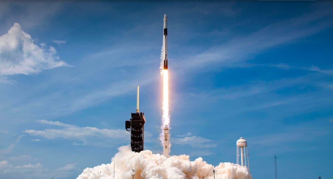Плюс 1600 спутников. SpaceX запустила уже 60 миссий Starlink с начала 2026 года