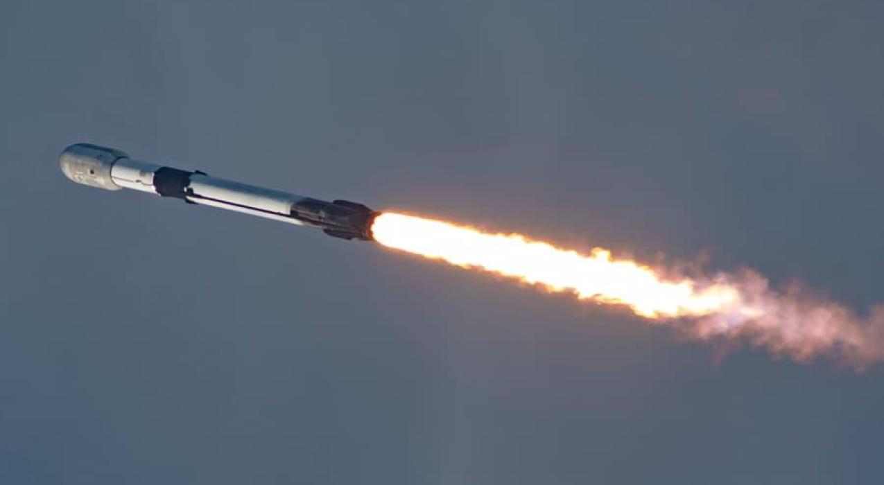 Абсолютный рекорд многоразовости космических запусков: «Сокол» Илона Маска слетал в космос и вернулся уже 34 раза