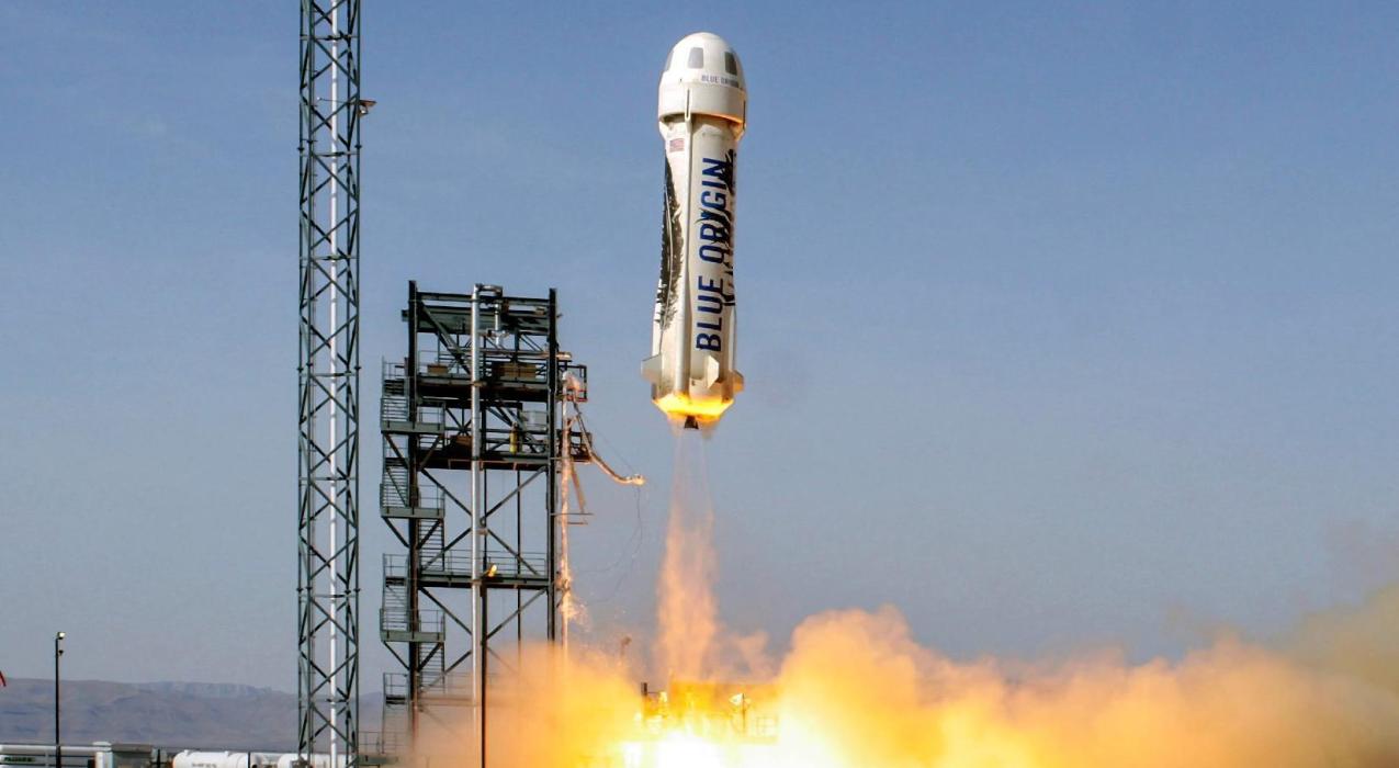 Blue Origin осуществила второй за год пилотируемый суборбитальный полет