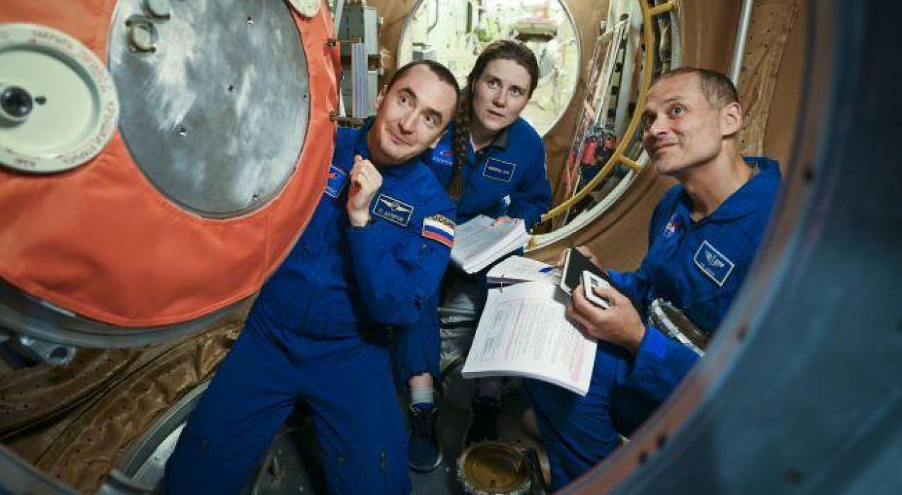 У основного экипажа МКС-75 состоялся цикл тренировок по действиям при аварийных ситуациях на РС МКС