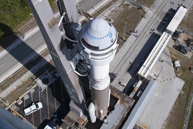 НАСА перенесло первый полет Starliner с экипажем