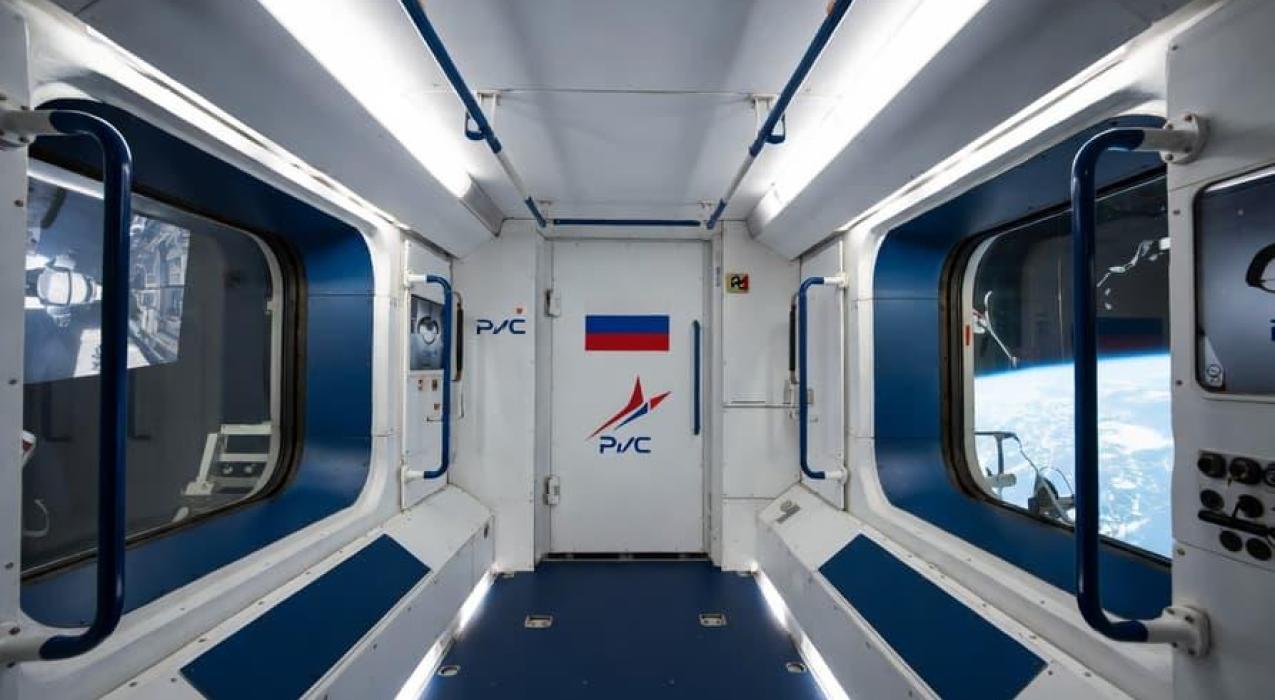 Космонавтов будут учить по-новому: для РОС готовят продвинутый VR-тренажер