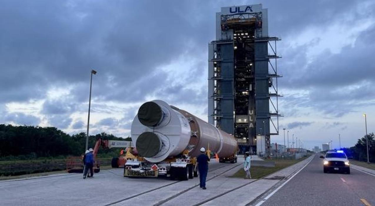 ULA начала сборку Atlas V для запуска первых спутников связи от Amazon