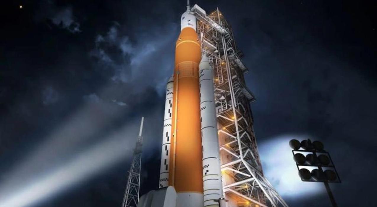 NASA откажется от ракеты SLS и корабля Orion для лунной программы