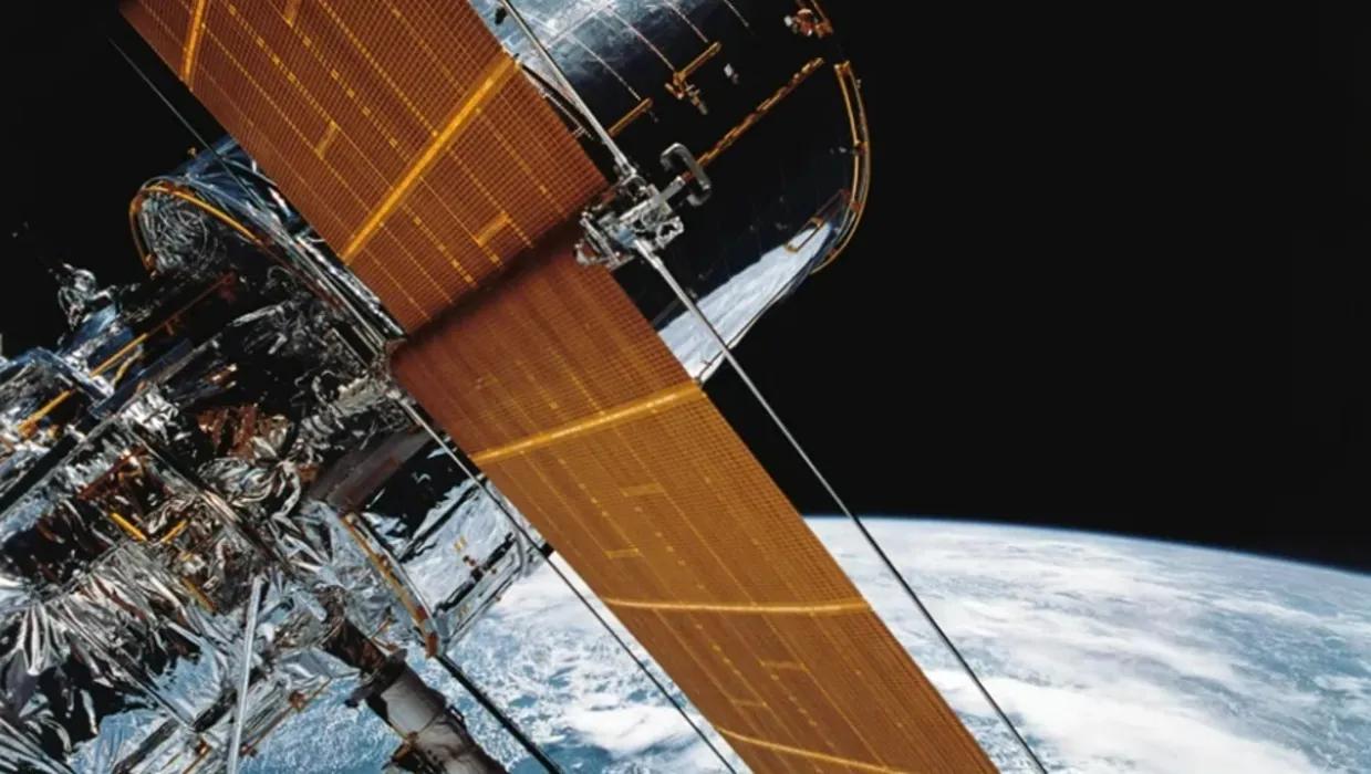 Хаббл» падает: легендарный телескоп может сгореть в атмосфере раньше, чем планировалось