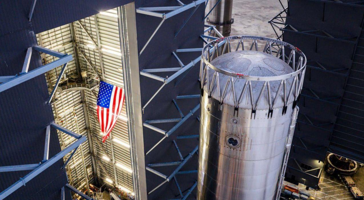 Состоялся первый запуск двигателей Raptor 3 на новой площадке: SpaceX провела огневое испытание Super Heavy нового поколения