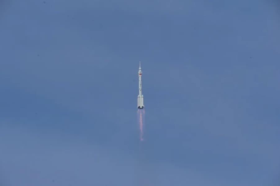 Китайский «секретный космоплан» вывел на орбиту неизвестный объект — его зафиксировала сеть космического наблюдения LeoLabs