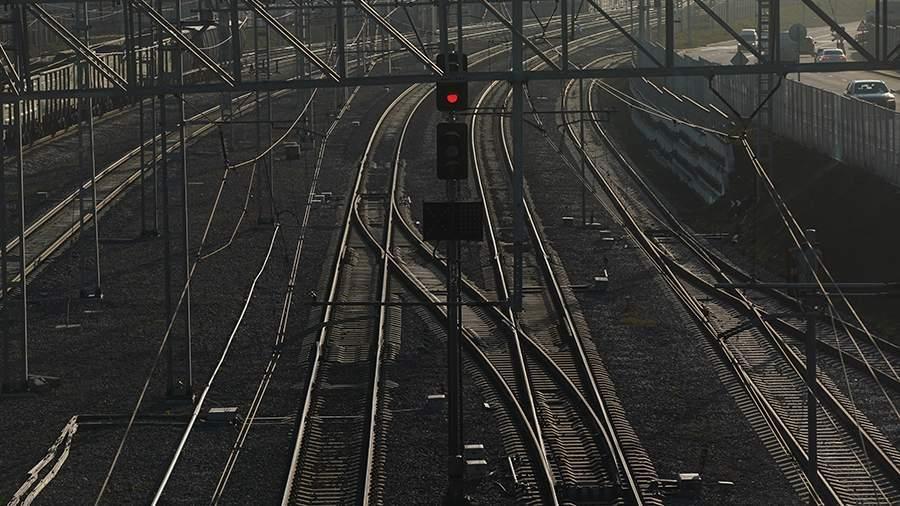 Шадаев- высокоорбитальная группировка спутников может решить вопрос со связью на ж д