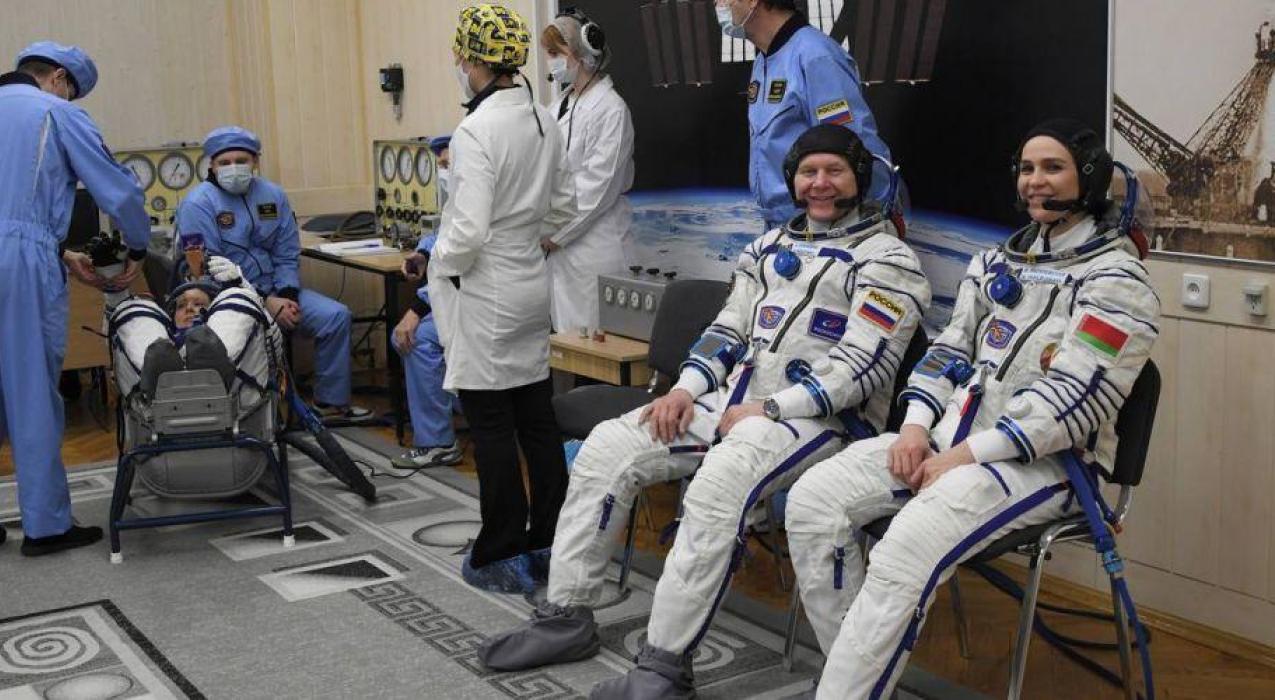 На Байконуре экипажи корабля «Союз МС-25» выполнили первую «примерку»