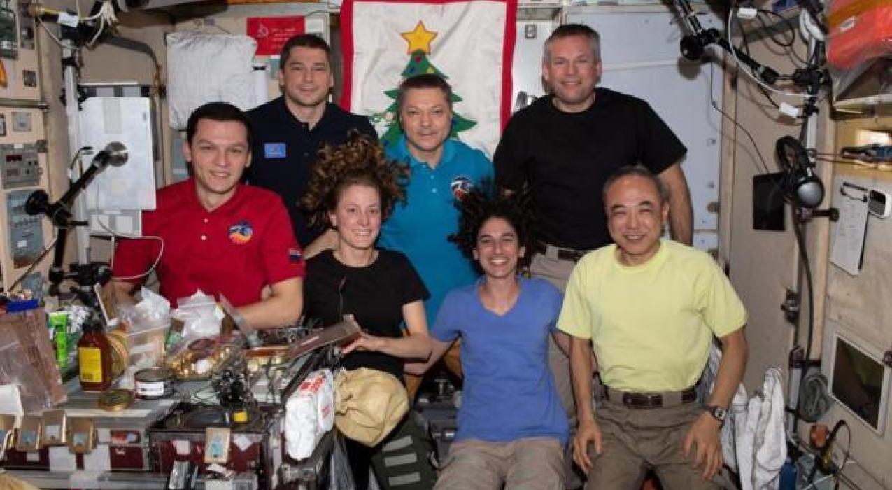 Мантуров- Россия и США сохраняют сотрудничество в космосе