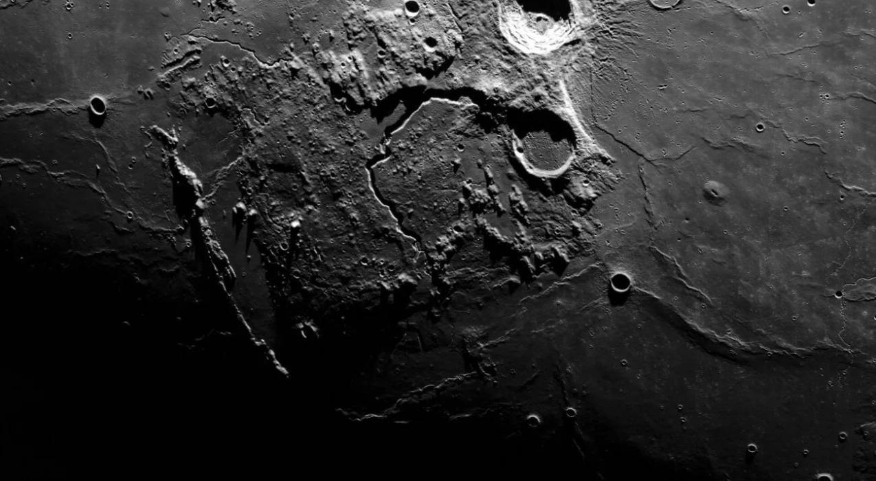 Антропоморфного робота могут отправить на Луну в пилотируемом посадочном аппарате