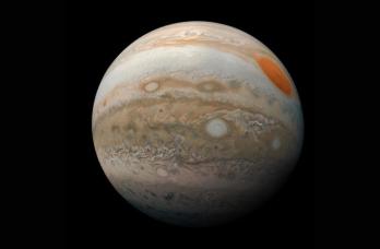 В атмосфере Юпитера оказалось больше кислорода, чем на Солнце, выяснили учёные