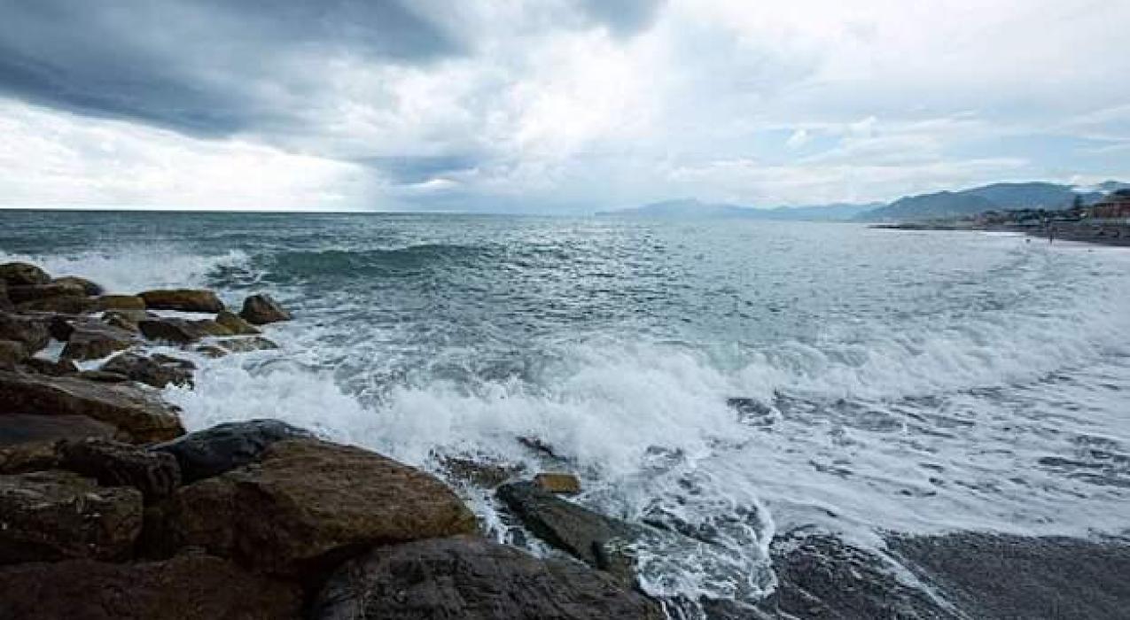 Астрономы обнаружили в глубоком космосе "водный мир с кипящим океаном"